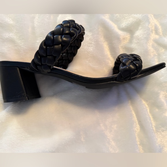 Bellini Black Braided Heel - Picture 5 of 8